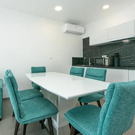 15 Luxury Lejlighed Brela