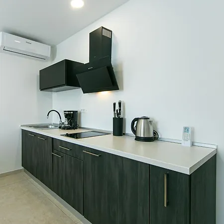 15 Luxury Apartment